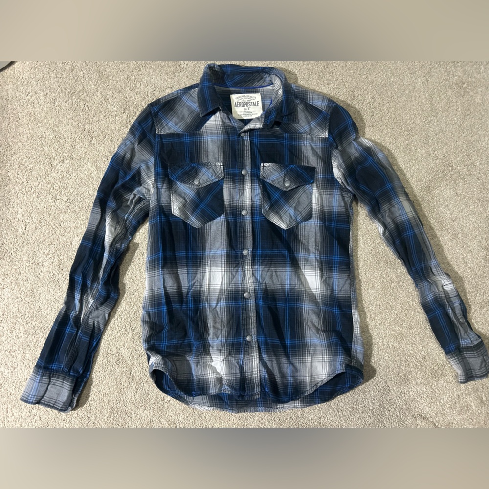 💙Aeropostale Button Down Plaid Shirt size: small